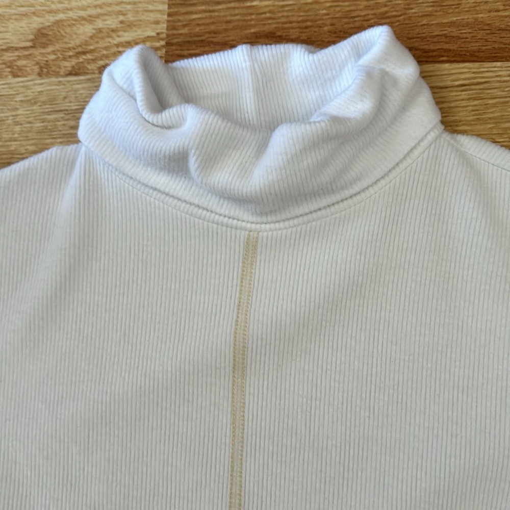 Women top bundle - Picture 8 of 9